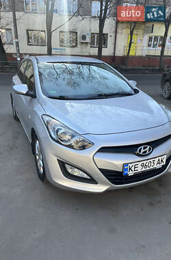 Хэтчбек Hyundai i30 2012 в Днепре