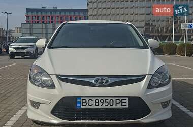 Хэтчбек Hyundai i30 2011 в Львове