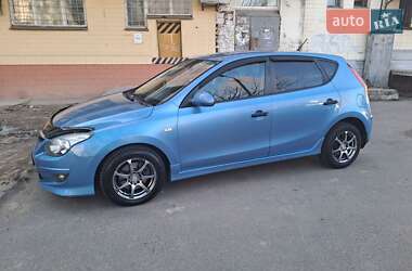 Хэтчбек Hyundai i30 2011 в Киеве