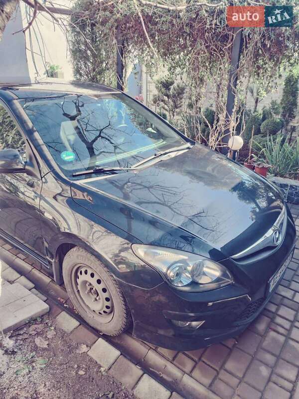 Хэтчбек Hyundai i30 2011 в Днепре