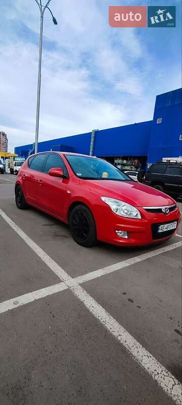 Хэтчбек Hyundai i30 2007 в Днепре