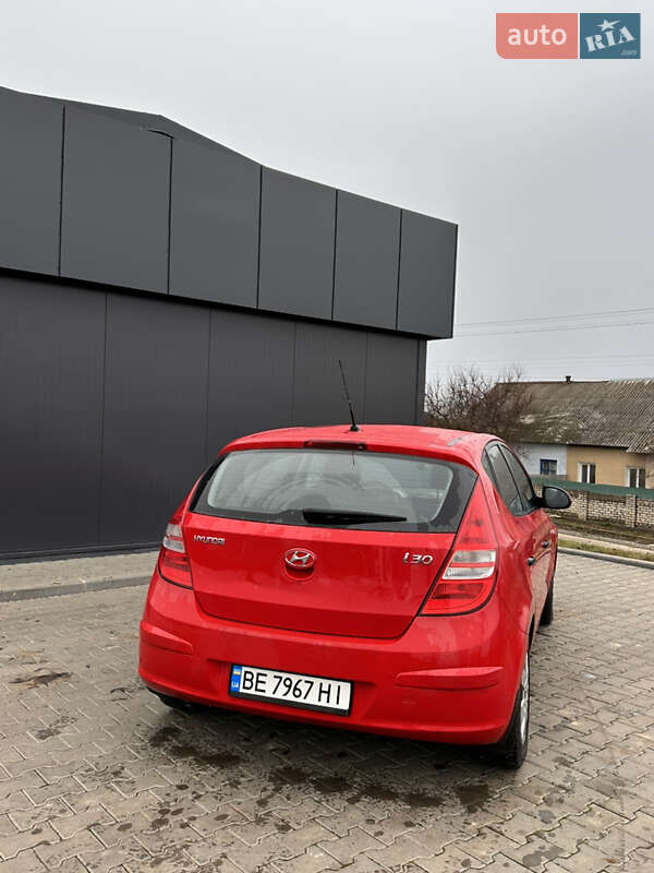 Хэтчбек Hyundai i30 2008 в Николаеве