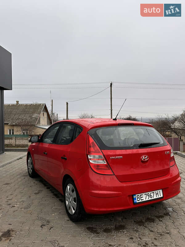 Хэтчбек Hyundai i30 2008 в Николаеве
