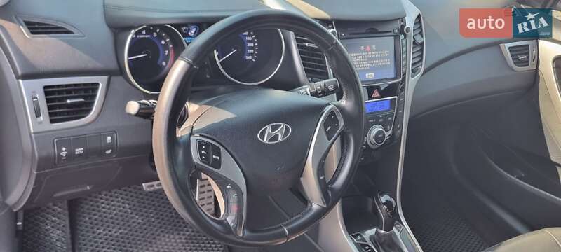Хэтчбек Hyundai i30 2012 в Киеве