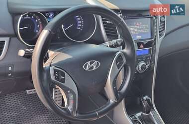 Хэтчбек Hyundai i30 2012 в 