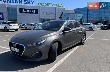 Хэтчбек Hyundai i30 2018 в 