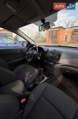 Універсал Hyundai i30 2009 в 