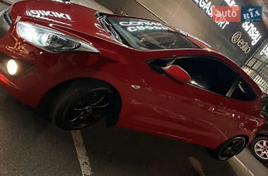 Хэтчбек Hyundai i30 2013 в Киеве