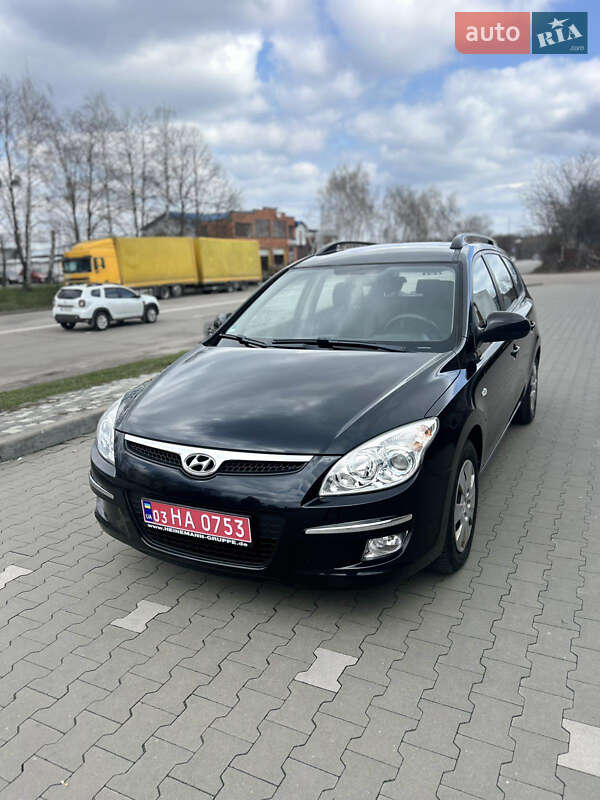 Универсал Hyundai i30 2009 в 