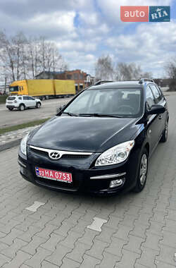 Универсал Hyundai i30 2009 в 