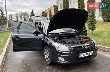 Універсал Hyundai i30 2010 в 