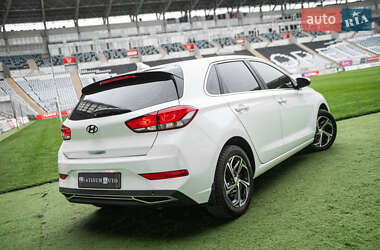 Хэтчбек Hyundai i30 2022 в 