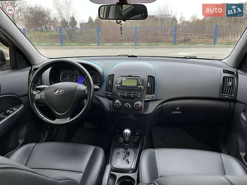 Универсал Hyundai i30 2011 в Гайвороне