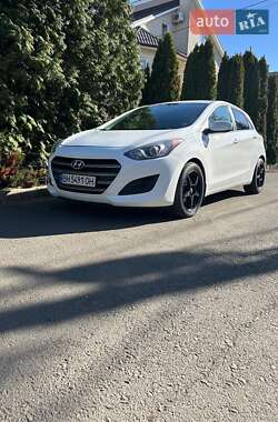Хэтчбек Hyundai i30 2016 в 