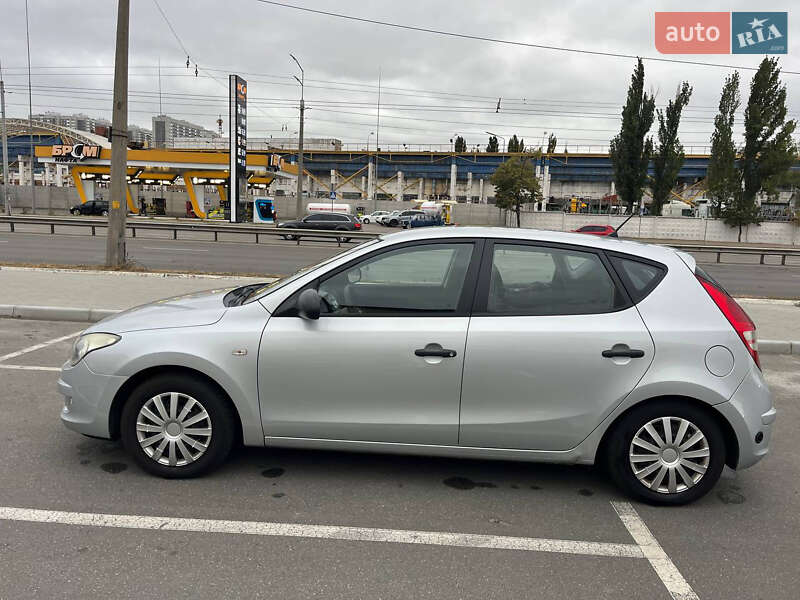 Хетчбек Hyundai i30 2009 в Києві