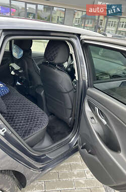 Хэтчбек Hyundai i30 2023 в 