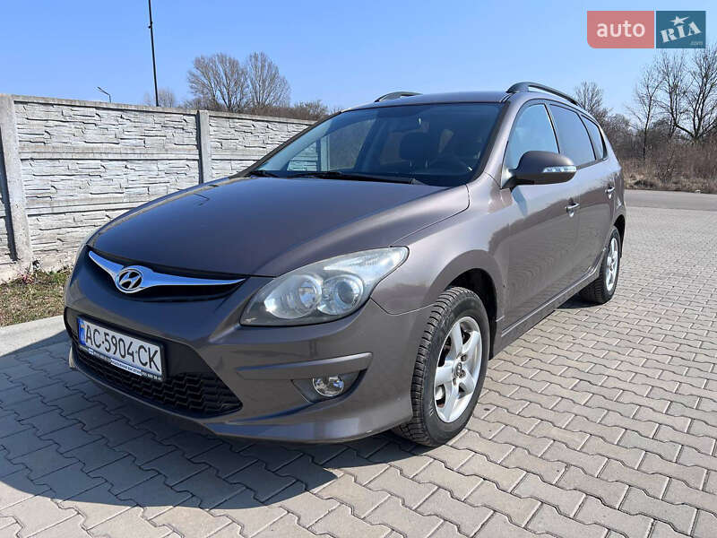 Универсал Hyundai i30 2011 в 