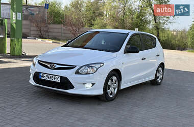 Хетчбек Hyundai i30 2010 в Кривому Розі
