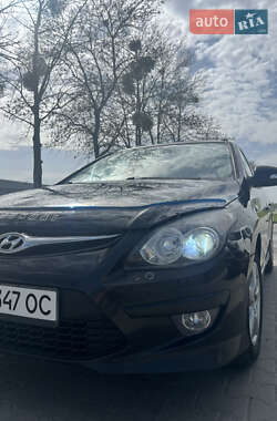 Универсал Hyundai i30 2010 в 