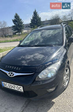 Универсал Hyundai i30 2010 в 