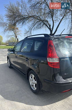 Универсал Hyundai i30 2010 в 