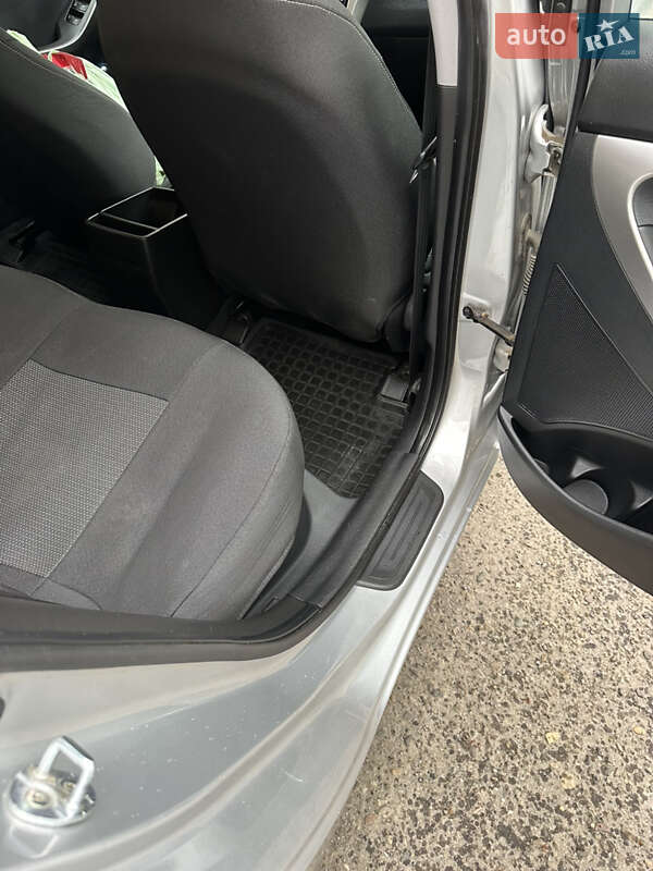 Хетчбек Hyundai i30 2016 в Чернівцях