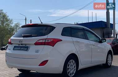 Хэтчбек Hyundai i30 2014 в 