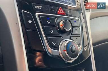Хэтчбек Hyundai i30 2014 в 