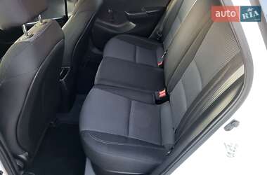 Хэтчбек Hyundai i30 2014 в 
