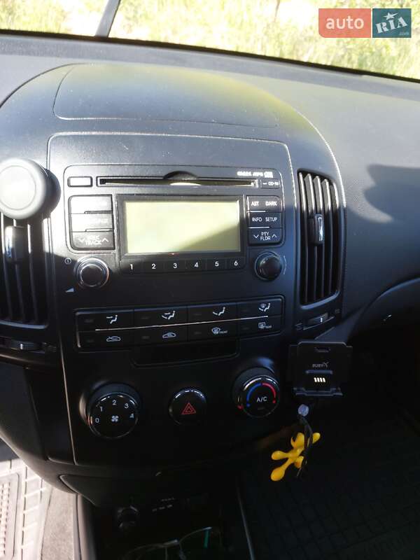 Универсал Hyundai i30 2010 в Львове фото 18 Универсал Hyundai i30 2010 в Львове