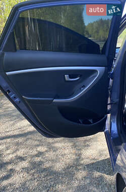 Хэтчбек Hyundai i30 2013 в 