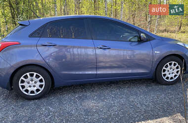 Хэтчбек Hyundai i30 2013 в 