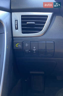 Хэтчбек Hyundai i30 2013 в 