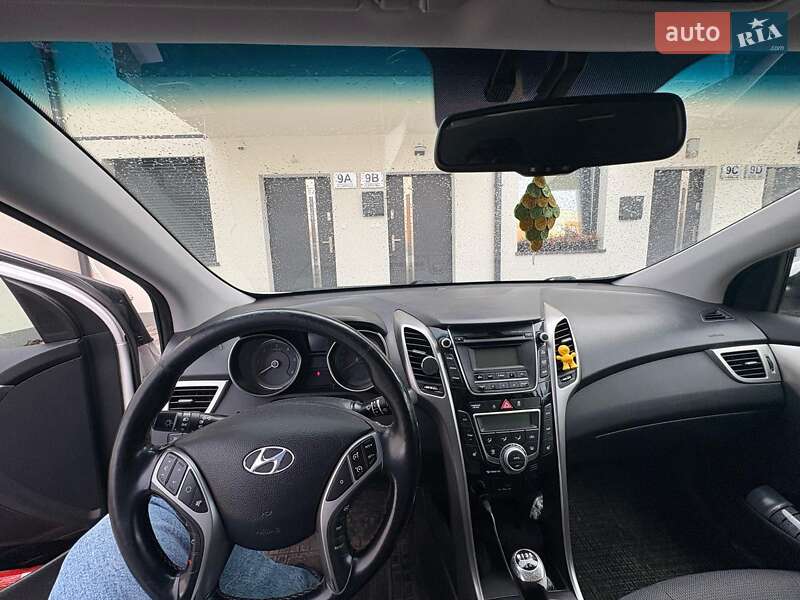 Універсал Hyundai i30 2014 в Шепетівці