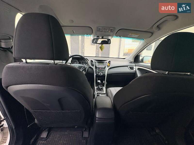 Універсал Hyundai i30 2014 в Шепетівці