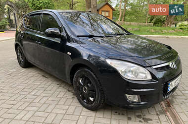 Хэтчбек Hyundai i30 2007 в 