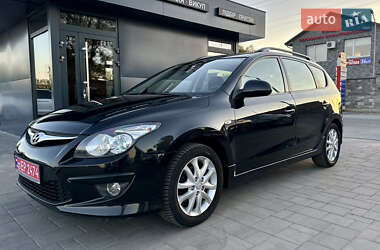Универсал Hyundai i30 2010 в 