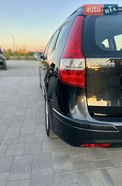 Универсал Hyundai i30 2010 в 