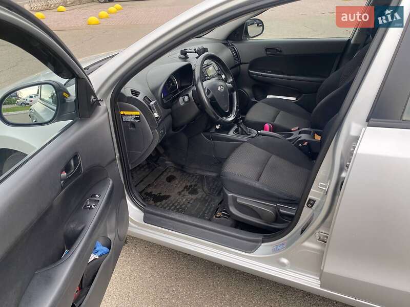 Універсал Hyundai i30 2008 в Києві