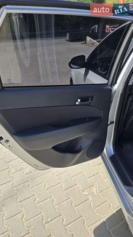 Універсал Hyundai i30 2012 в Яремчі