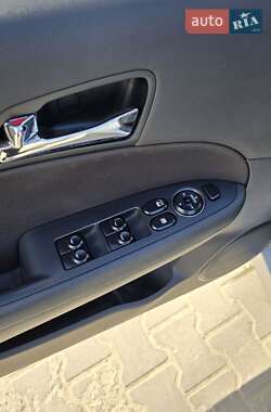 Универсал Hyundai i30 2012 в 