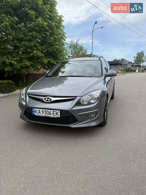Універсал Hyundai i30 2011 в 