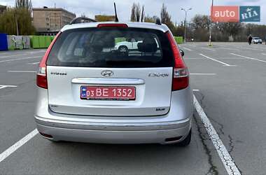 Универсал Hyundai i30 2010 в 