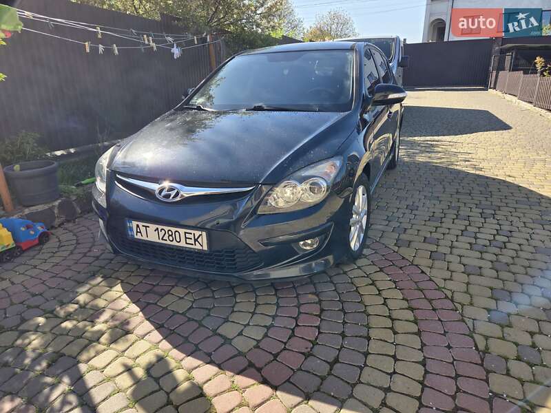 Hyundai i30 2011