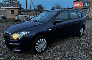 Универсал Hyundai i30 2009 в Луцке