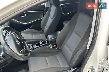 Хэтчбек Hyundai i30 2012 в 