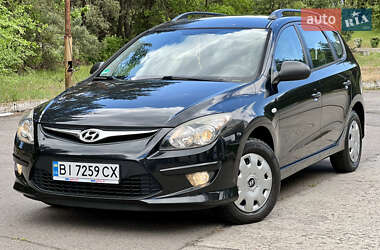 Универсал Hyundai i30 2010 в 
