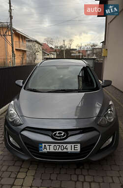 Універсал Hyundai i30 2013 в Надвірній