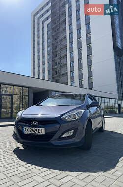 Хэтчбек Hyundai i30 2014 в Днепре