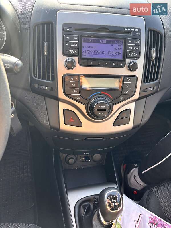Хетчбек Hyundai i30 2012 в Рівному